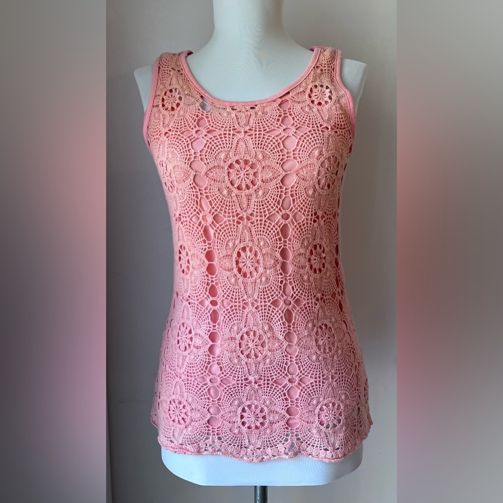 Crocheted Top in Peach Two Pieces Size S Willi Smith